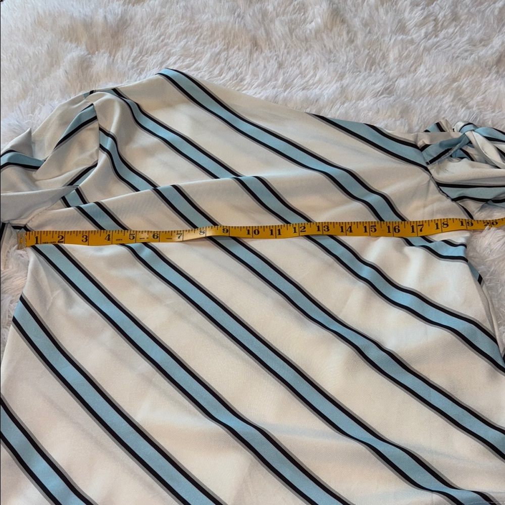 Striped Off-Shoulder Women's Top Size Small - Picture 6 of 10